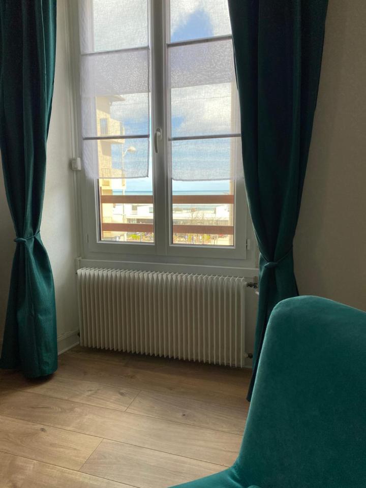Apartment Duplex Luc Sur Mer, En Face De La