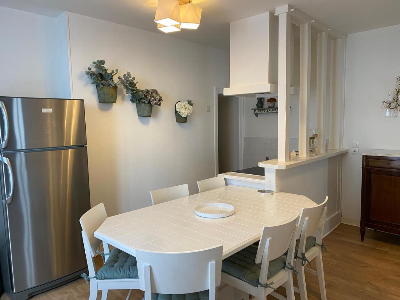 Duplex Luc Sur Mer, En Face De La *